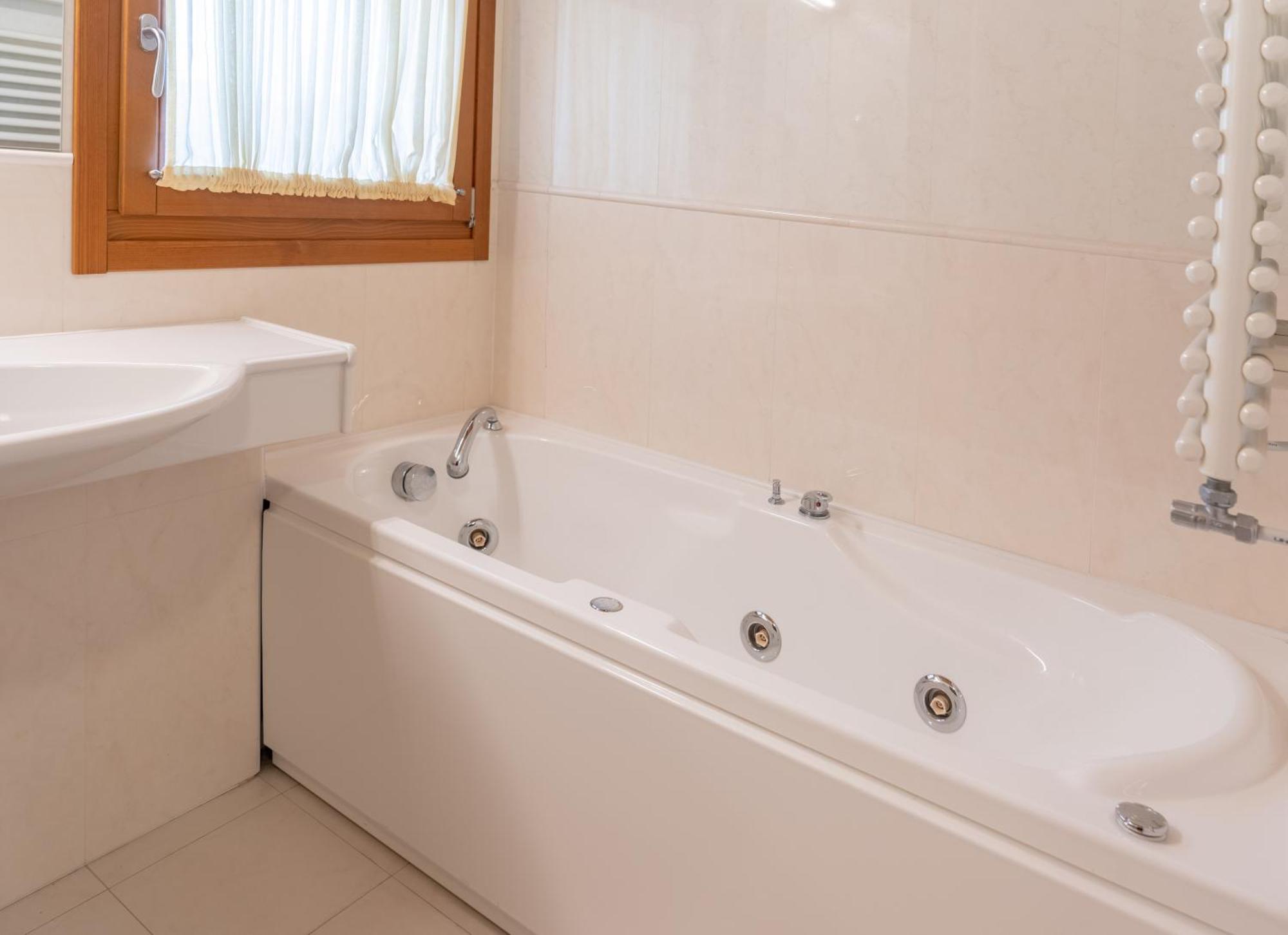 Hotel Canova Sport & Relax Granigo Εξωτερικό φωτογραφία